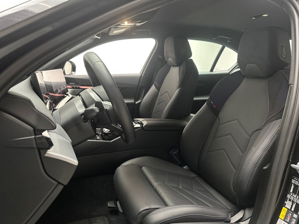 BMW i5 eDrive40 M-Sport 4d
