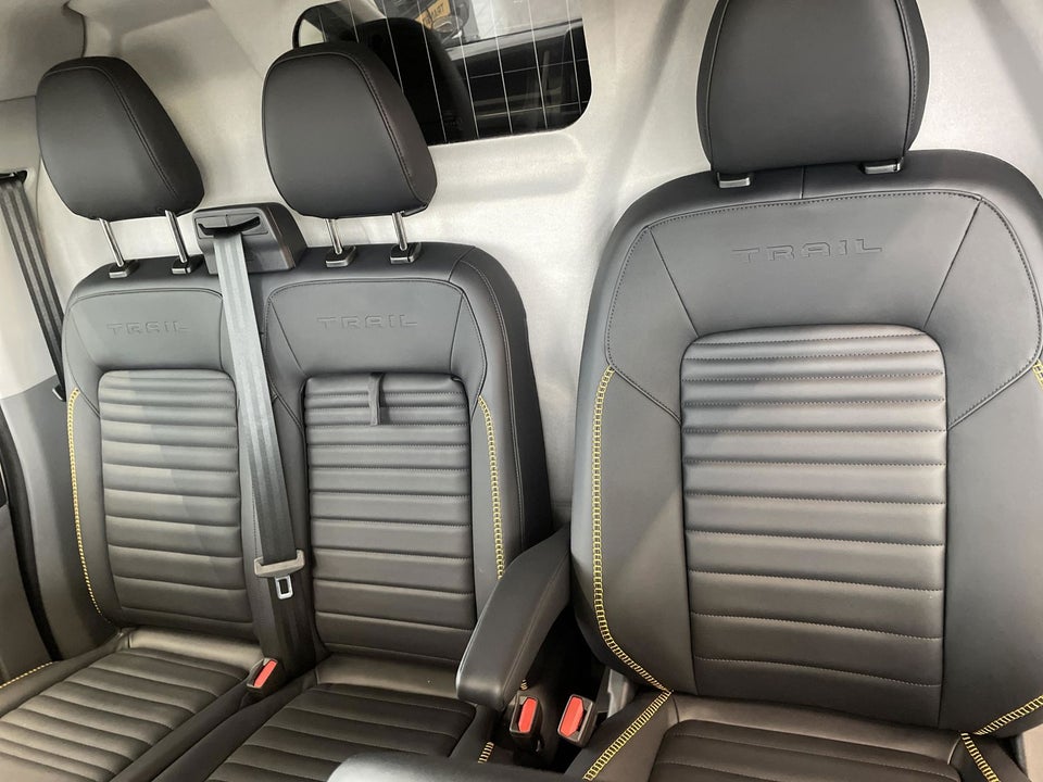 Ford Transit Custom 320L 2,0 EcoBlue Trail