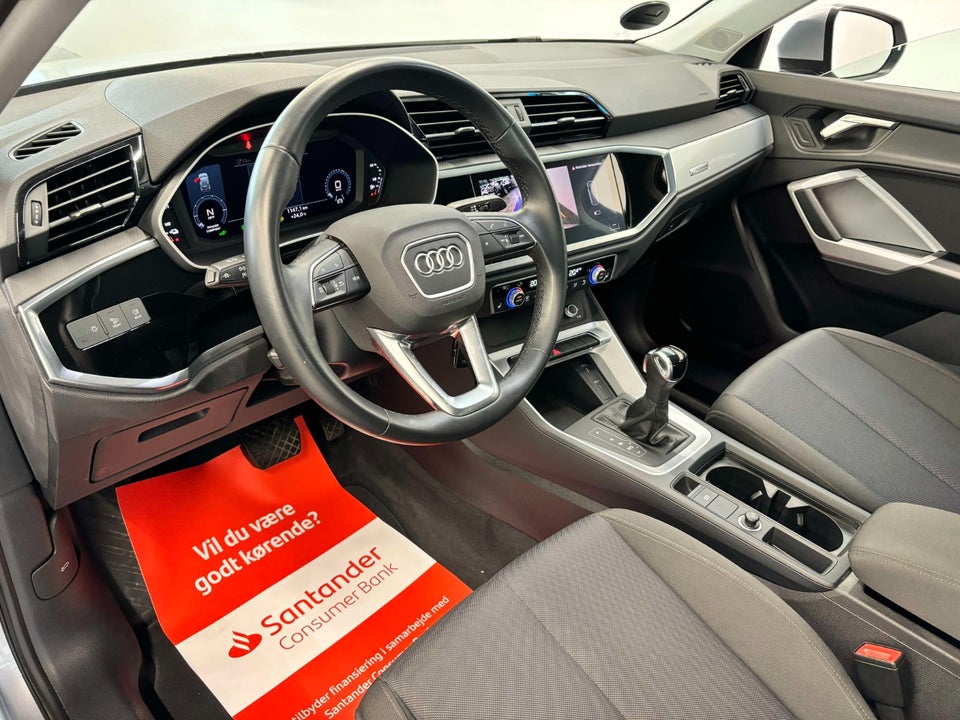 Audi Q3 45 TFSi e Attitude+ S-tr. 5d