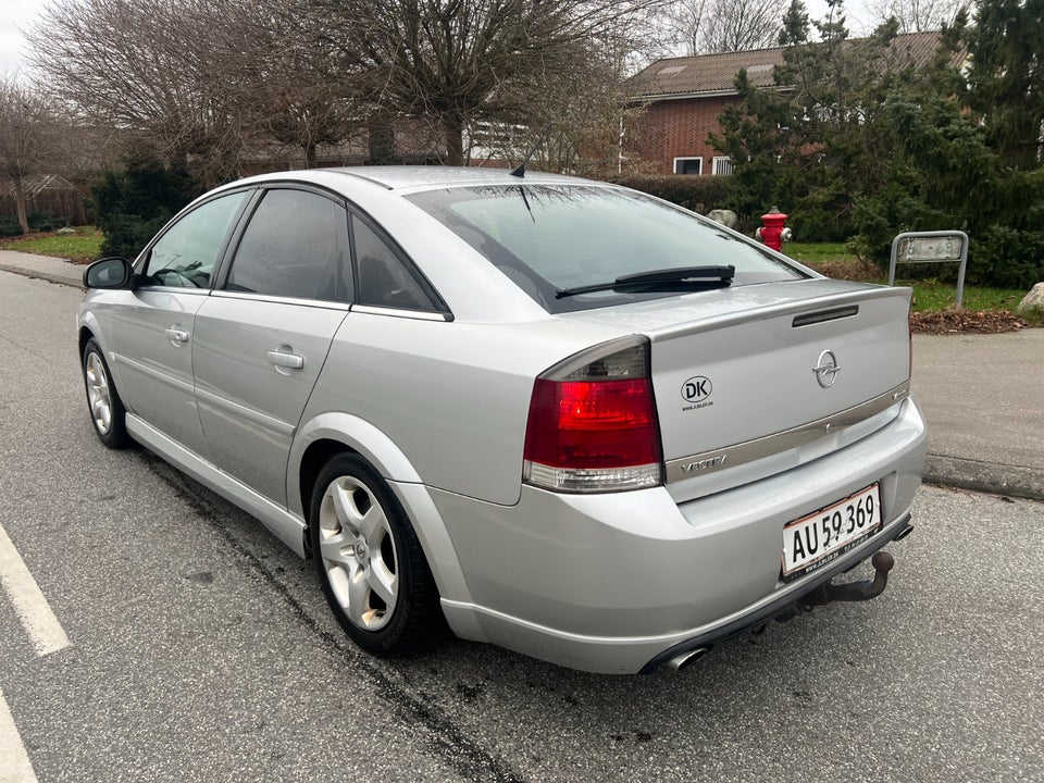 Opel Vectra 2,8 Turbo Sport 5d