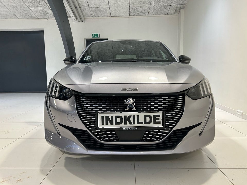 Peugeot e-208 50 GT 5d