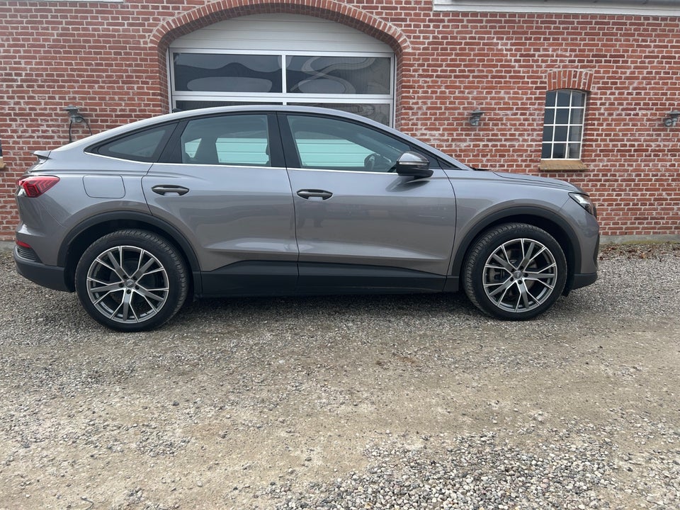 Audi Q4 e-tron 40 Advanced Sportback 5d