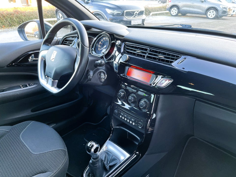 Citroën DS3 1,6 e-HDi 90 Style 3d