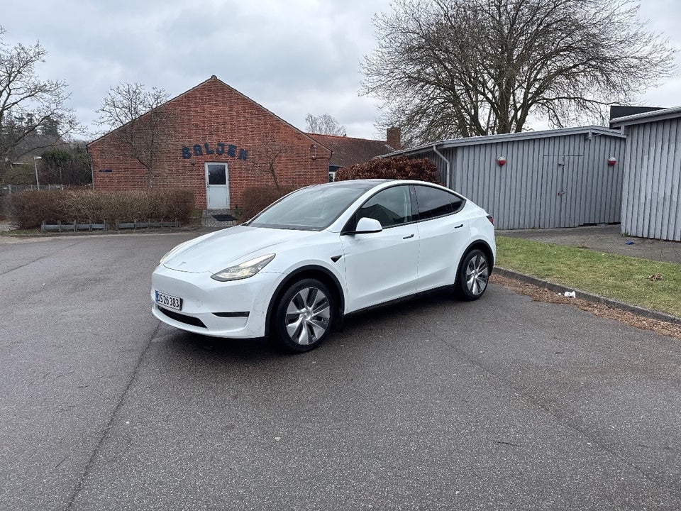 Tesla Model Y Long Range AWD 5d