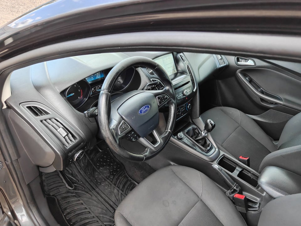 Ford Focus 1,5 TDCi 95 Trend stc. 5d