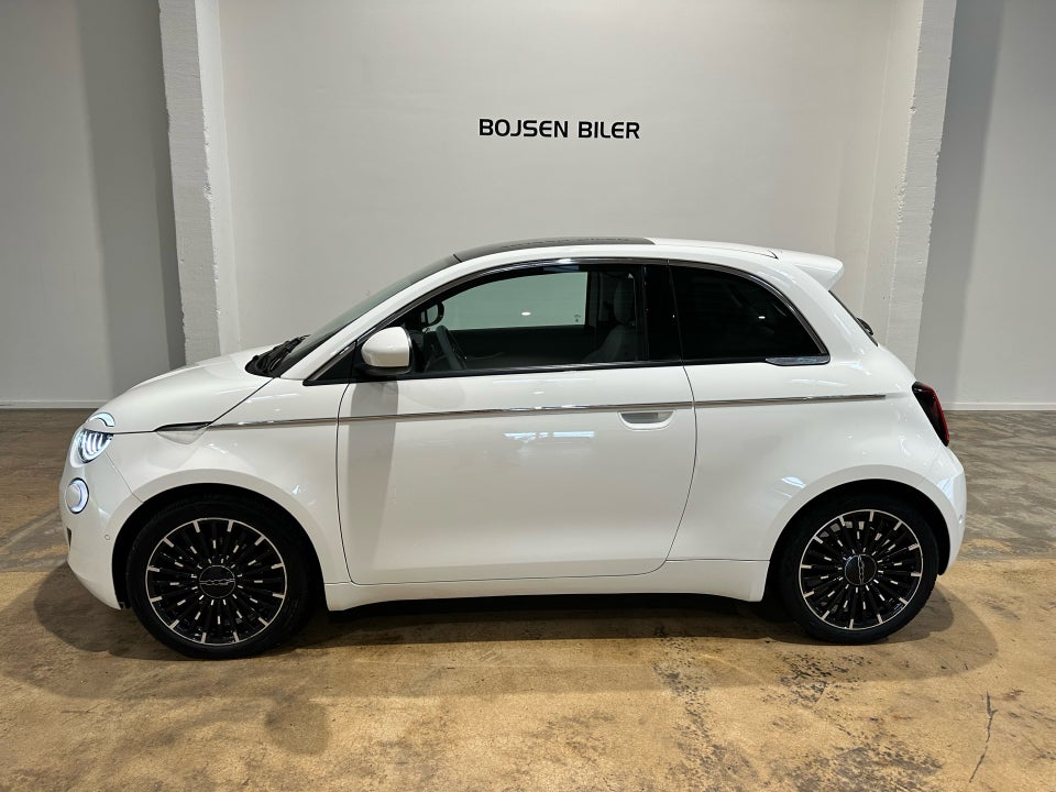 Fiat 500e 42 la Prima by Bocelli 3+1 4d