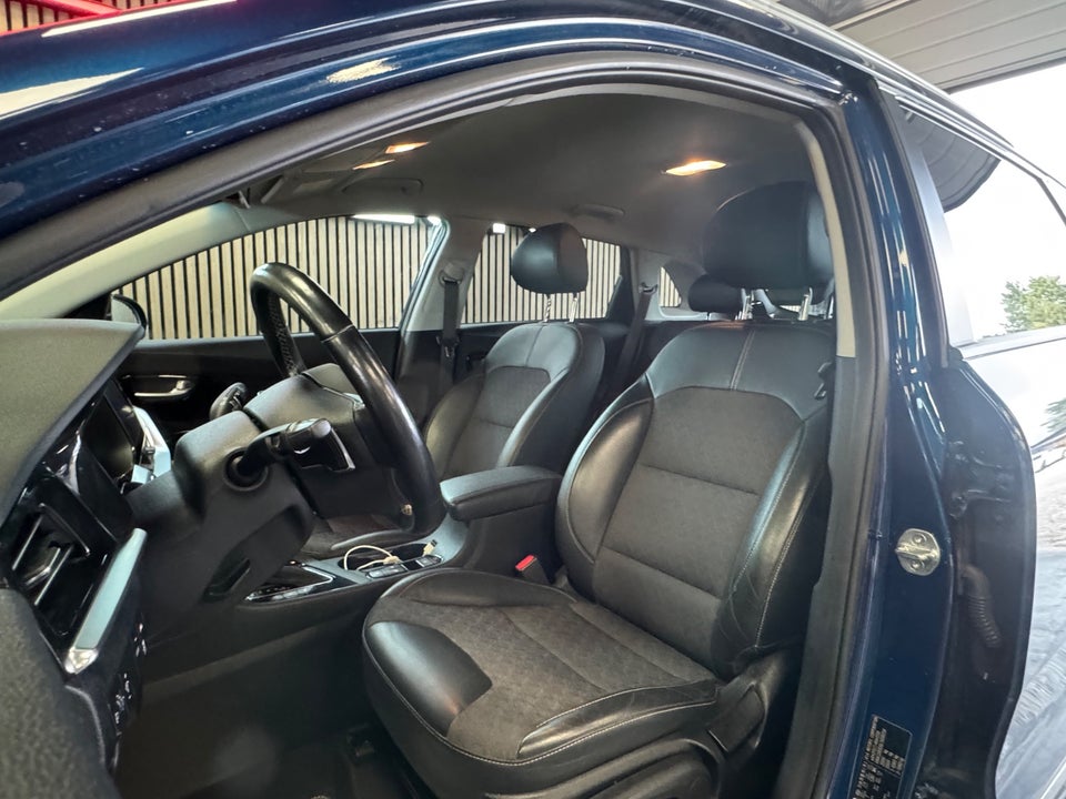 Kia Niro 1,6 PHEV Advance DCT 5d