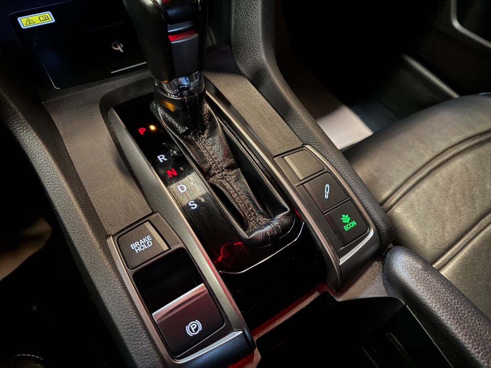 Honda Civic 1,5 VTEC Turbo Sport+ CVT 5d