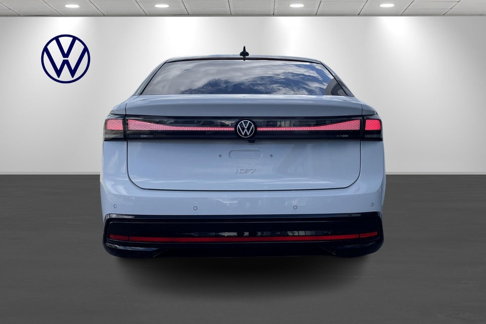 VW ID.7 Pro 5d