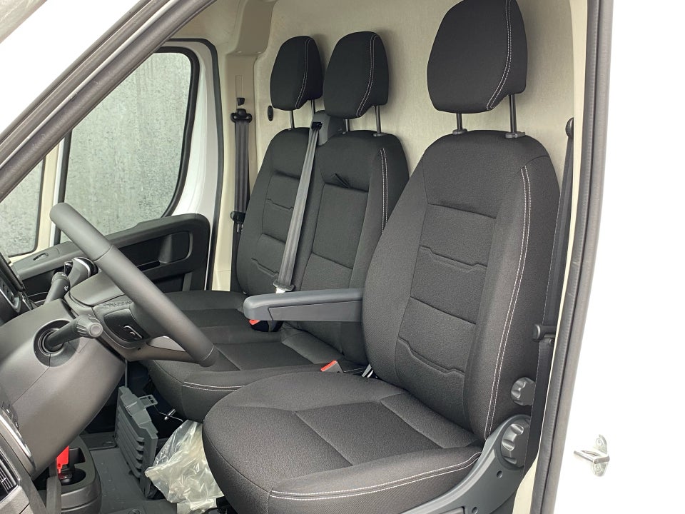 Fiat Ducato 35 Maxi 2,2 MJT 180 Kassevogn L2H2 Pro aut.