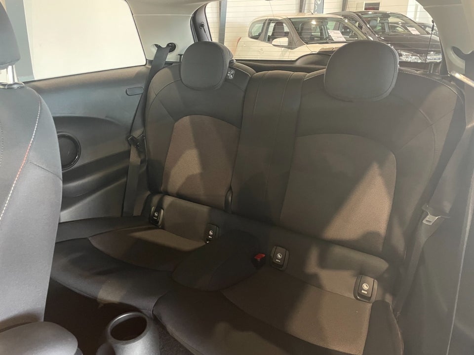 MINI Cooper 1,5 Essential aut. 3d