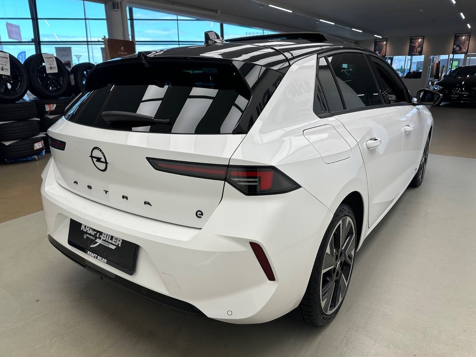 Opel Astra-e 54 Ultimate 5d
