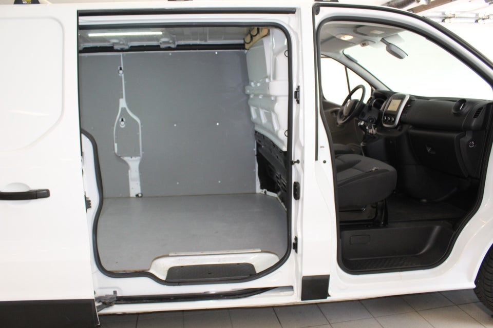 Renault Trafic T29 2,0 dCi 120 L2H1