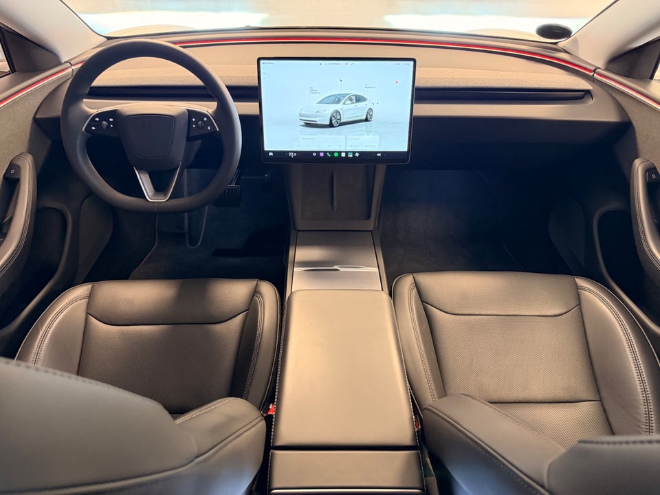 Tesla Model 3 RWD 4d