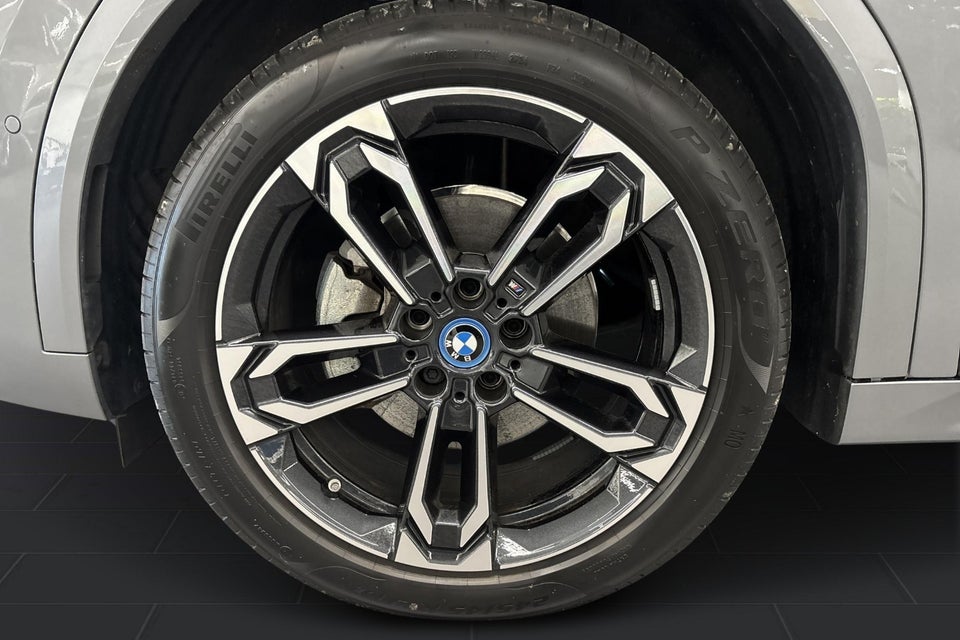 BMW iX2 eDrive20 M-Sport 5d