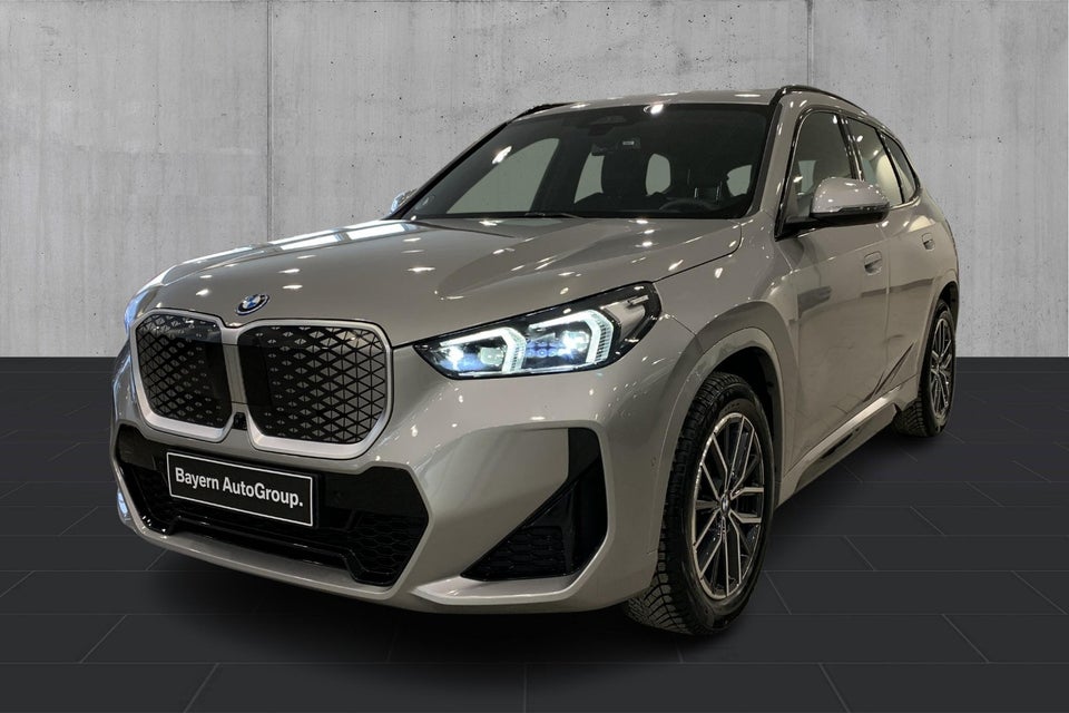 BMW iX1 eDrive20 Fully Charged 5d