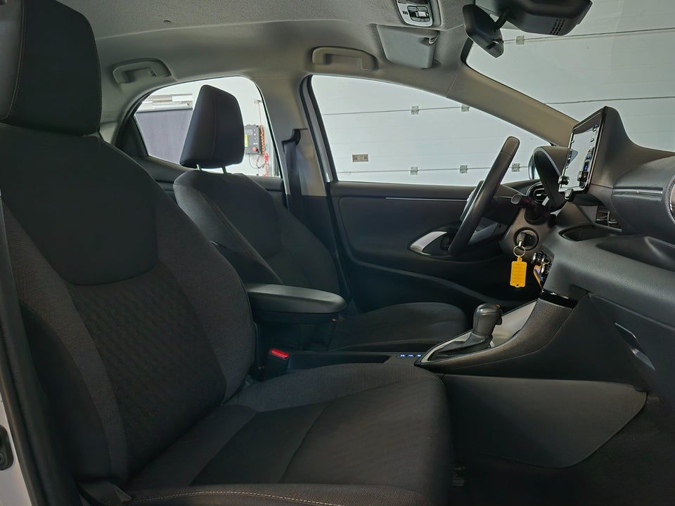 Toyota Yaris 1,5 Hybrid H3 e-CVT 5d