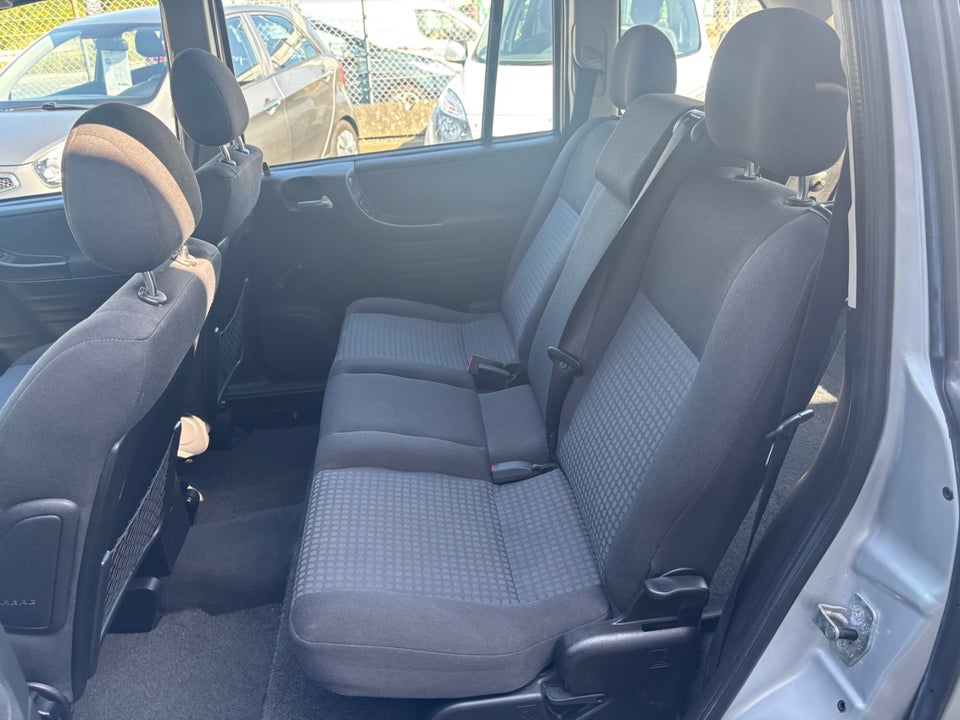 Opel Zafira 1,8 16V Comfort 7prs 5d