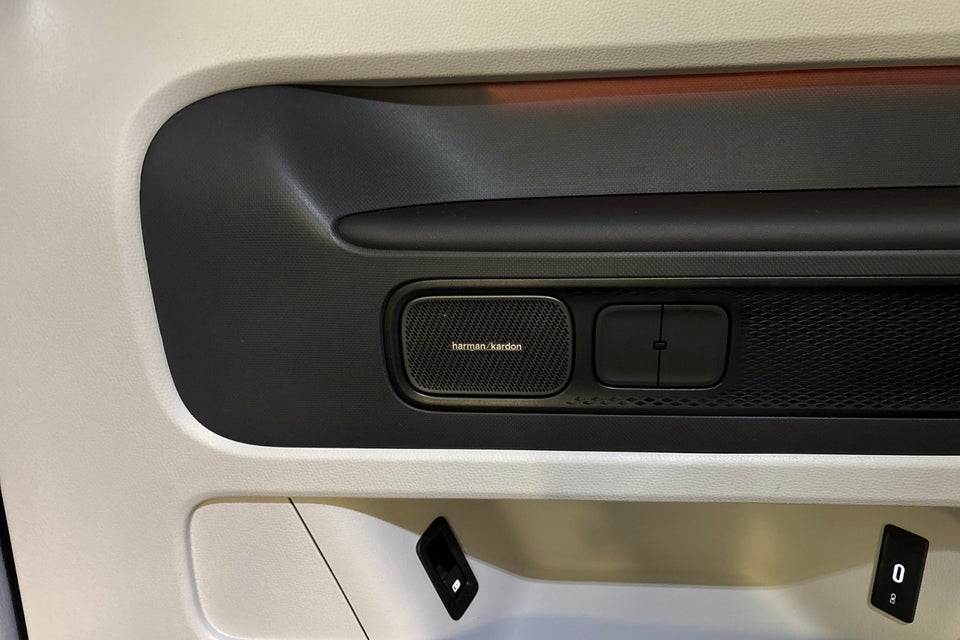 VW ID.Buzz 79 Style+ 6prs SWB 5d