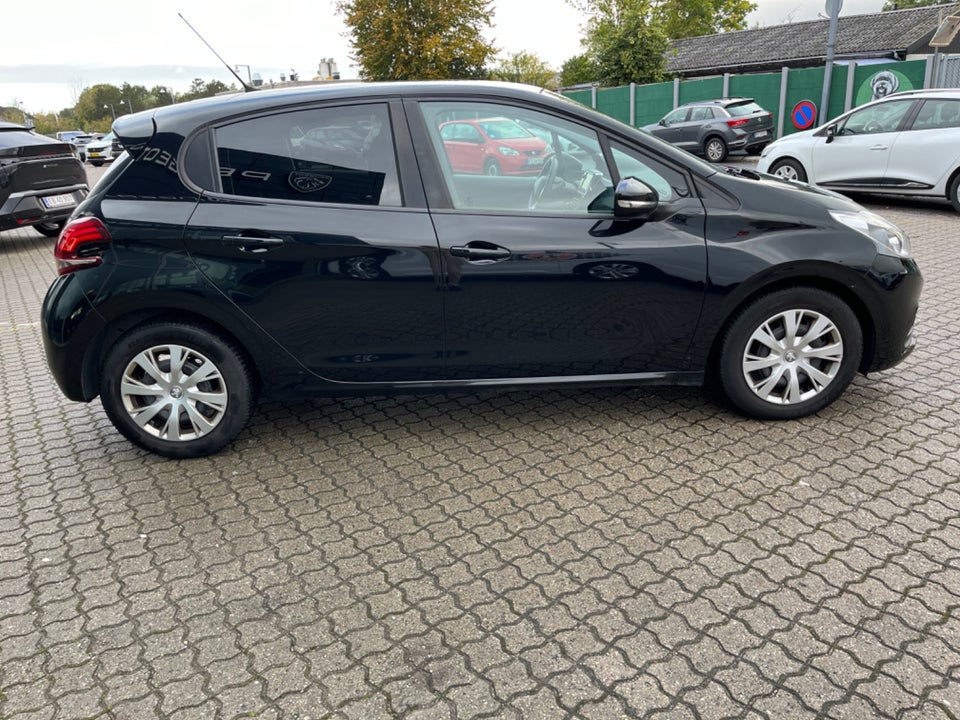 Peugeot 208 1,5 BlueHDi 100 Envy 5d