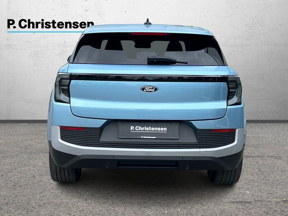 Ford Explorer 82 Premium Extended Range 5d