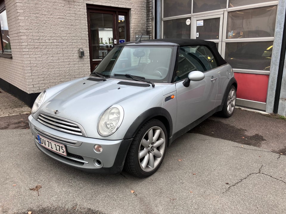 MINI Cooper 1,6 Cabriolet 2d