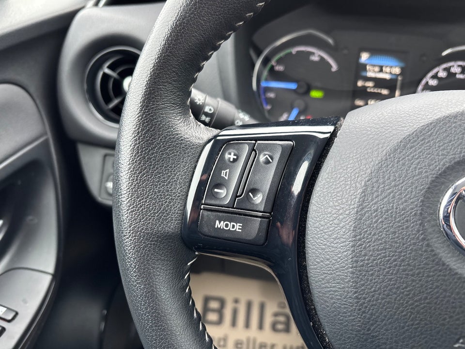 Toyota Yaris 1,5 Hybrid H1 e-CVT 5d