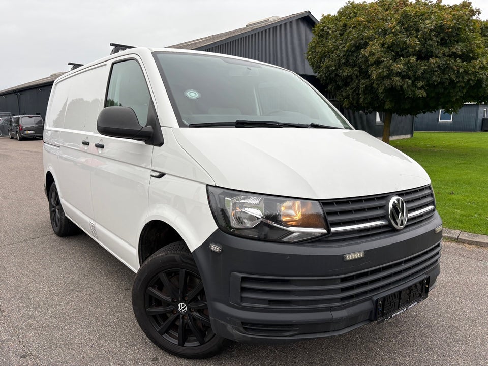 VW Transporter 2,0 TSi 204 Kassevogn DSG kort