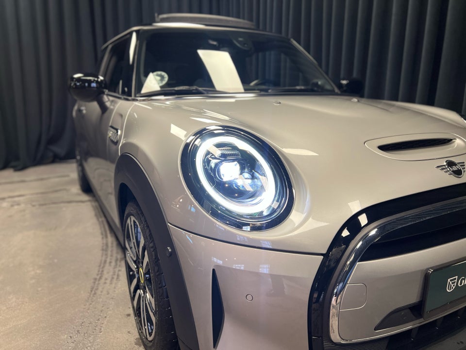 MINI Cooper SE Camden Edition 3d