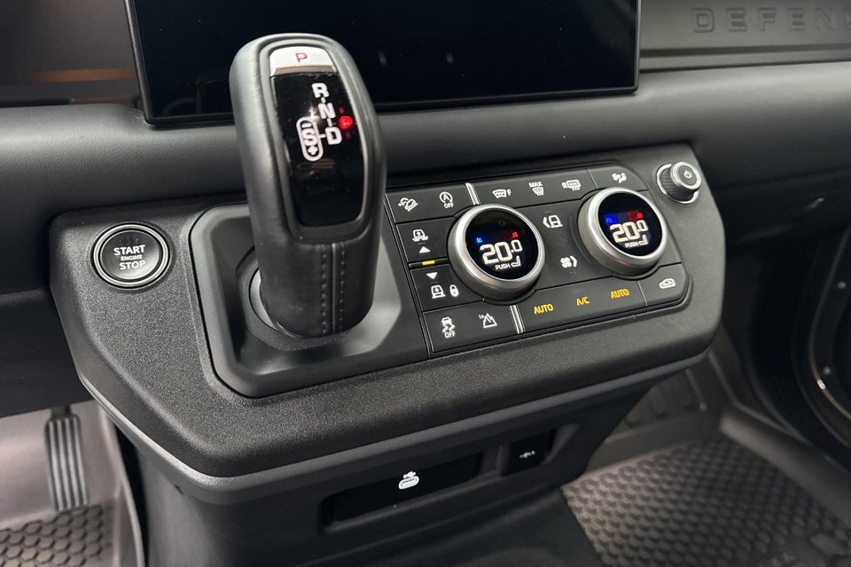 Land Rover Defender 110 3,0 D250 Hard Top X-Dynamic SE aut. Van 5d