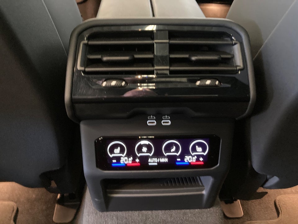 BMW i5 M60 xDrive 4d