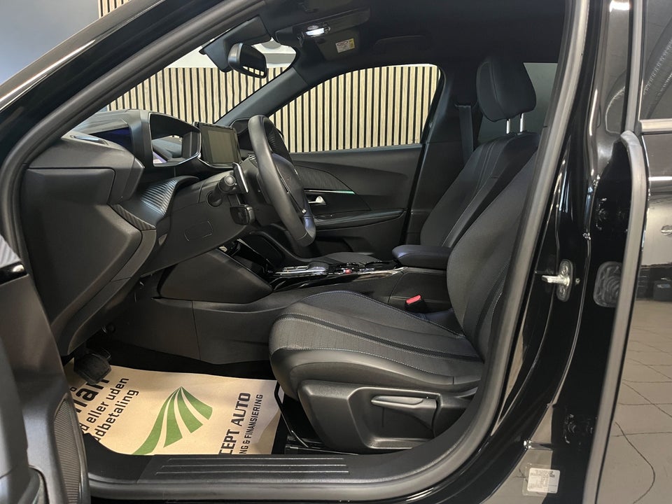 Peugeot 2008 1,2 PureTech 130 Allure EAT8 5d