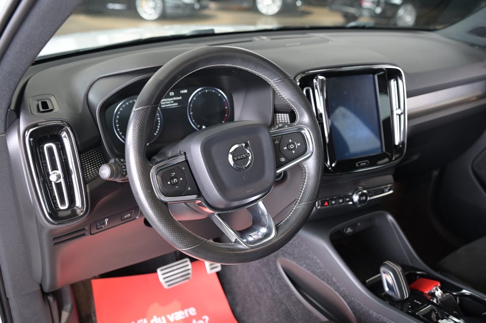 Volvo XC40 2,0 D4 190 R-Design aut. AWD 5d