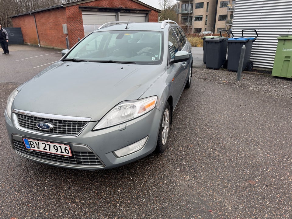 Ford Mondeo 2,0 TDCi 115 Titanium 5d