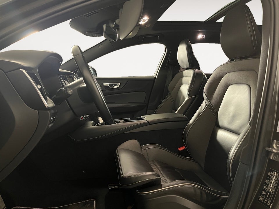 Volvo V60 2,0 T6 ReCharge R-Design aut. AWD 5d