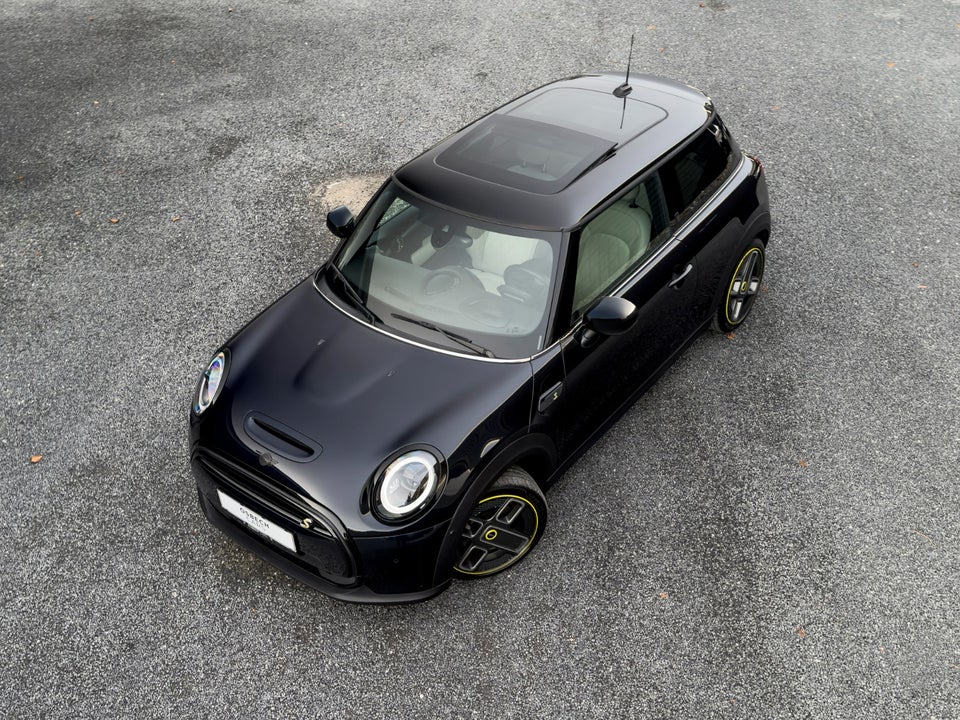 MINI Cooper SE Younique Trim 3d