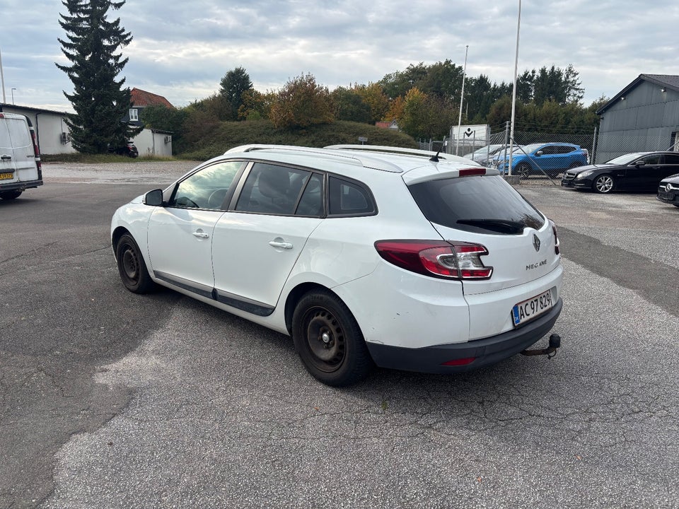 Renault Megane III 1,5 dCi 110 Authentique Sport Tourer 5d