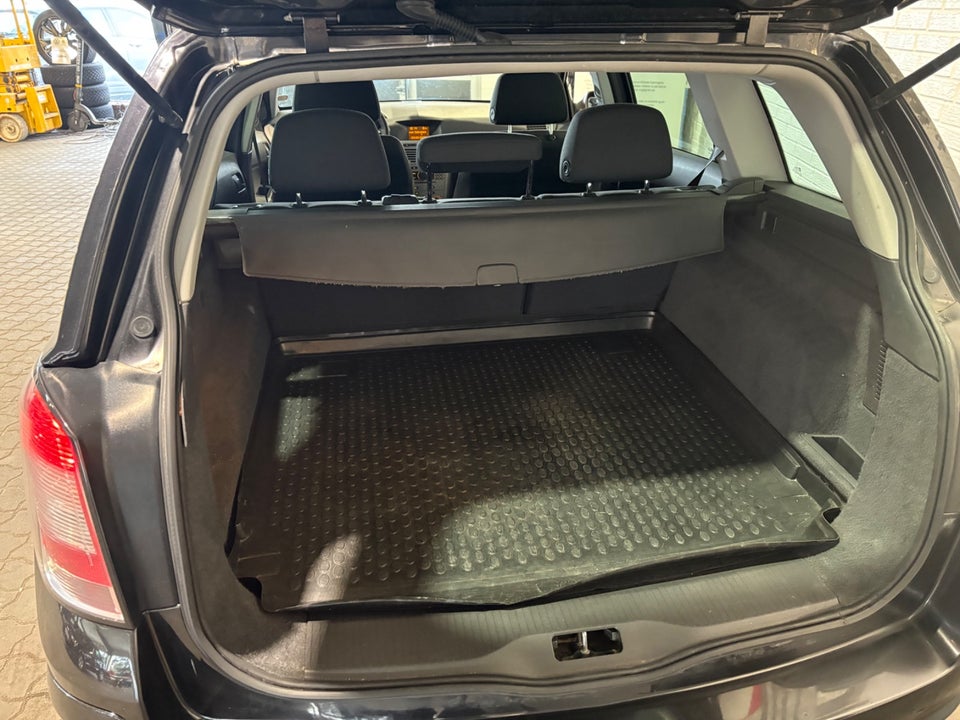 Opel Astra 1,6 16V 115 Classic Wagon 5d