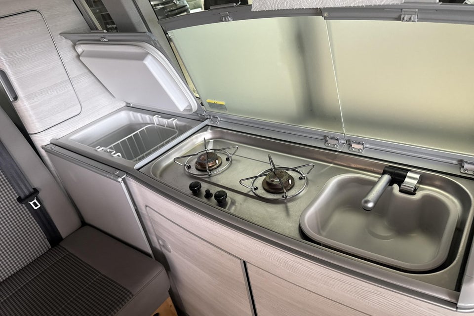 VW California 2,0 TDi 102 Coast 4d