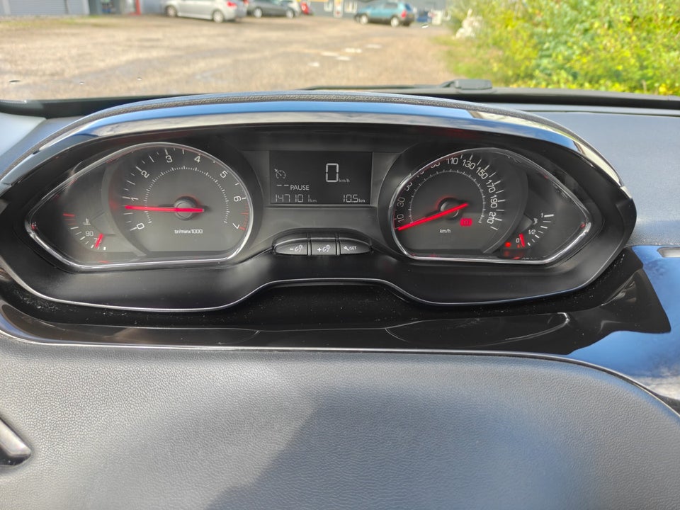 Peugeot 208 1,2 VTi Active Motion 5d