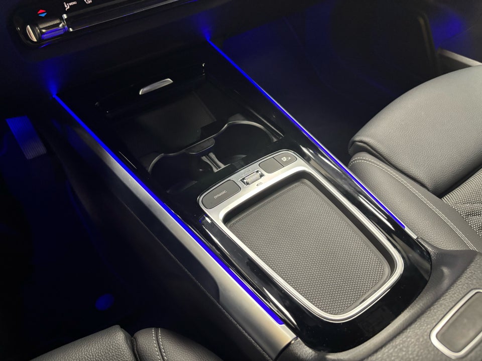 Mercedes EQB300 Progressive 4Matic 7prs 5d