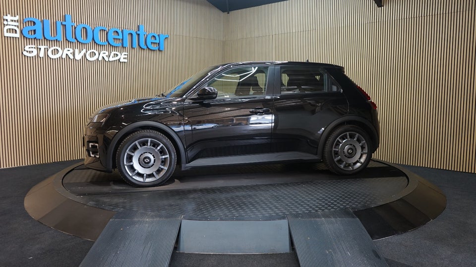 Renault 5 E-Tech 40 Evolution 5d