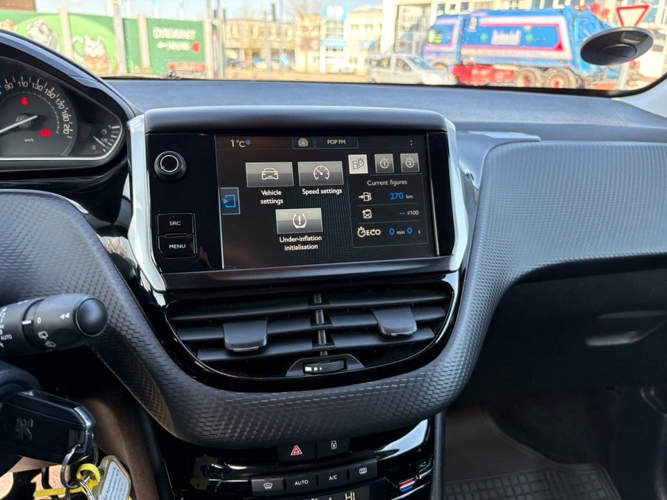 Peugeot 208 1,6 BlueHDi 100 Desire 5d