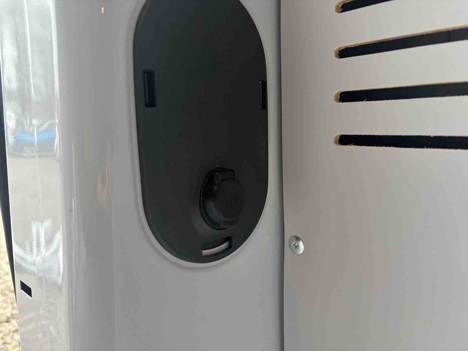 Peugeot e-Expert 75 L3 Plus Van