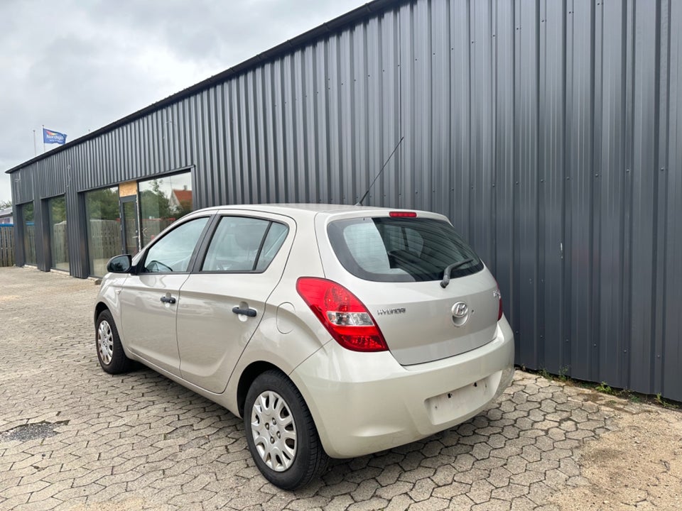 Hyundai i20 1,25 Classic 5d