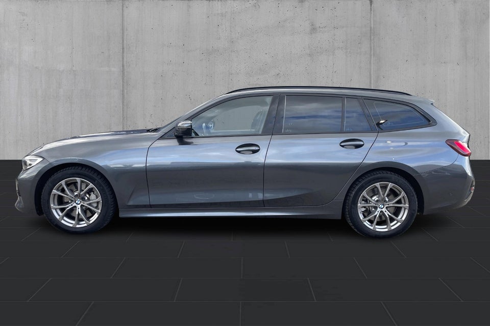 BMW 330i 2,0 Touring Sport Line aut. 5d