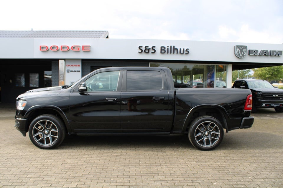 Dodge RAM 1500 5,7 V8 Hemi Laramie Black aut. 4d