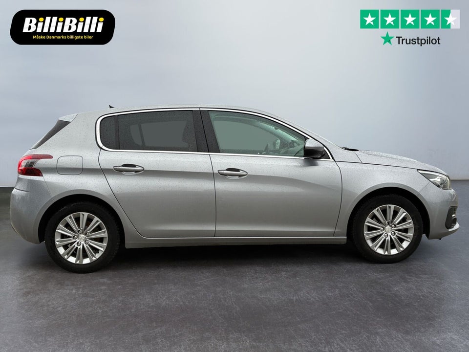 Peugeot 308 1,5 BlueHDi 130 Style+ 5d