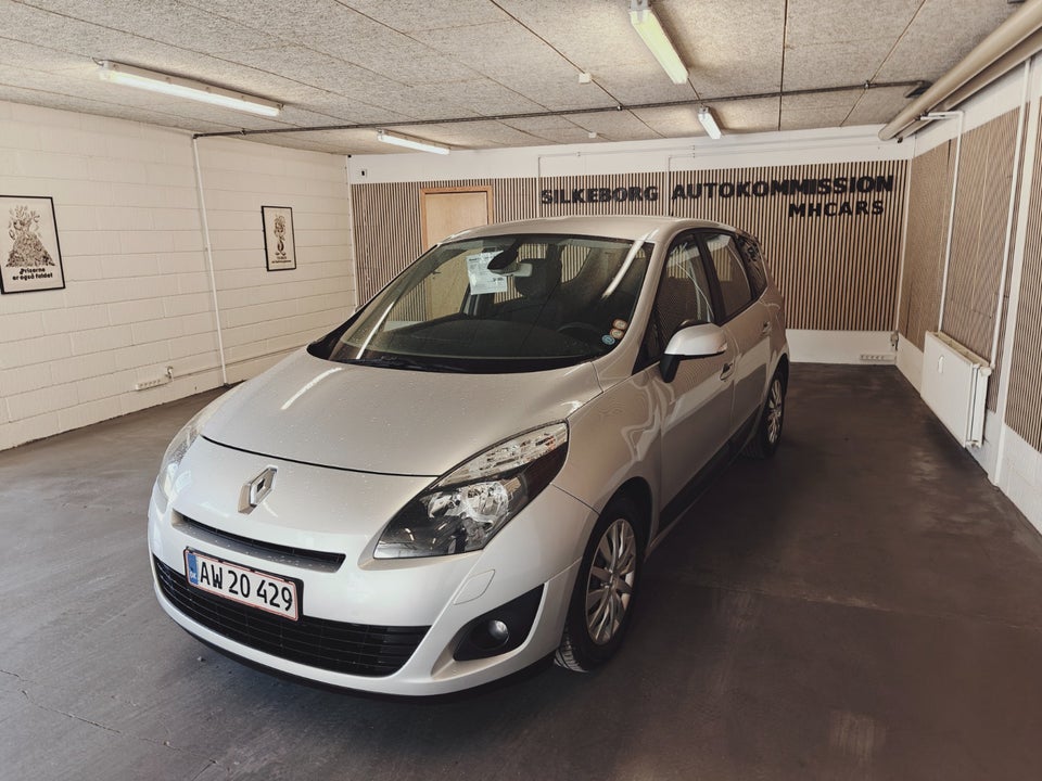 Renault Grand Scenic III 1,9 dCi 130 Dynamique 7prs 5d