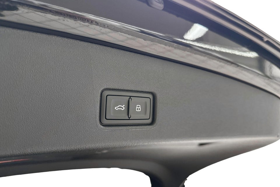 Audi Q4 e-tron 45 S-line Edition 5d